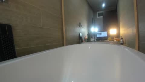 keiry_gonzalez11_aws online show from 09-12-25, 01:38