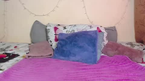 Snapshot of keisy_x chatting on 02-12-25, 06:09 karo online show from 02-12-25, 06:09