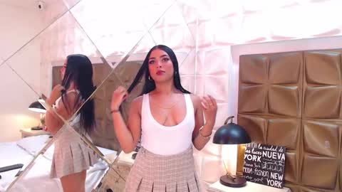 Snapshot of keisycamer chatting on 01-13-26, 01:38 keisy Girl online show from 01-13-26, 01:38