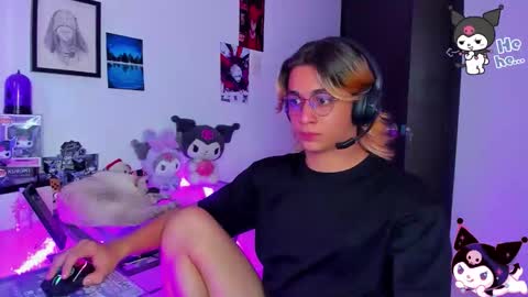 Keita moon online show from 12-13-25, 08:47