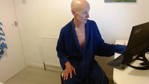 Snapshot of keithc440 chatting on 11-09-25, 07:12 Keith online show from 11-09-25, 07:12