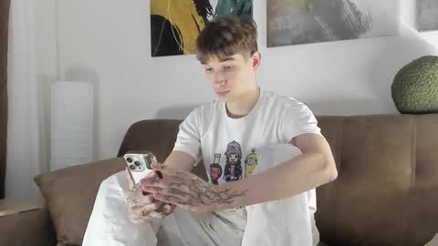 Mark online show from 09-22-25, 04:42