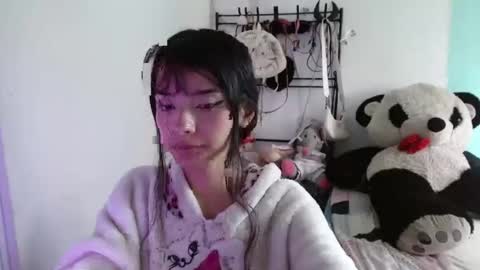 annie rosse16 online show from 11-26-25, 08:21