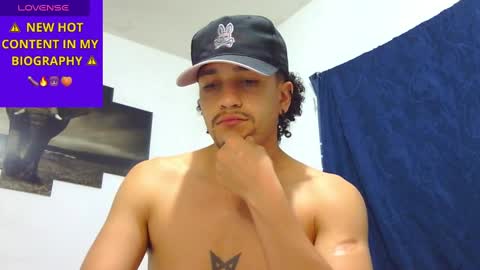 Snapshot of keivid_2303 chatting on 01-16-25, 04:17 david online show from 01-16-25, 04:17