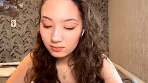Snapshot of kelikurtulus chatting on 09-13-25, 07:19 Kely online show from 09-13-25, 07:19