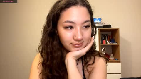 Kely online show from 10-31-25, 12:06