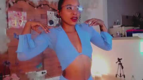 kelly__thomson online show from 01-21-25, 09:46