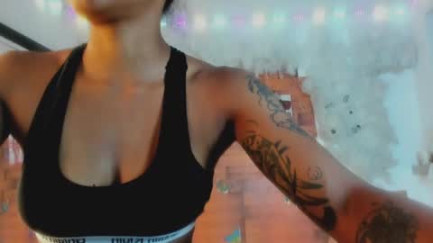 kelly__thomson online show from 02-09-25, 02:29