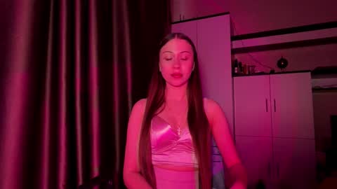 Snapshot of kelly_charm chatting on 02-24-26, 01:20 Kelly online show from 02-24-26, 01:20