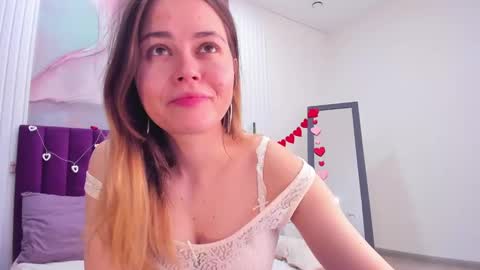 Kelly online show from 02-20-25, 05:33