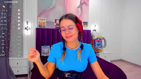 Kelly online show from 09-20-25, 12:11