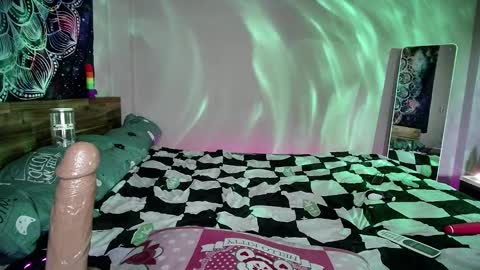 Snapshot of kellycakemeow chatting on 12-02-24, 08:19 Kelly online show from 12-02-24, 08:19