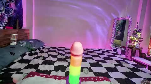 Snapshot of kellycakemeow chatting on 12-27-24, 06:03 Kelly online show from 12-27-24, 06:03