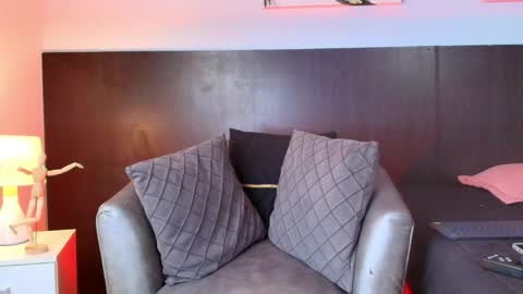 Kelly  online show from 04-02-26, 07:44