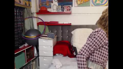 kelly online show from 02-15-25, 08:33