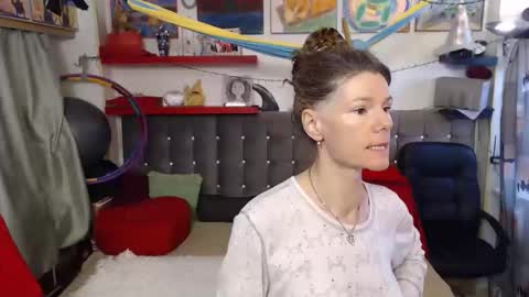 kelly online show from 10-12-25, 12:48