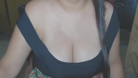 Snapshot of kellyshowpv chatting on 02-11-25, 02:14 Kellyshow online show from 02-11-25, 02:14