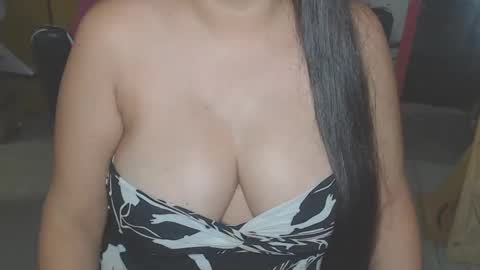 Snapshot of kellyshowpv chatting on 03-12-25, 04:30 Kellyshow online show from 03-12-25, 04:30