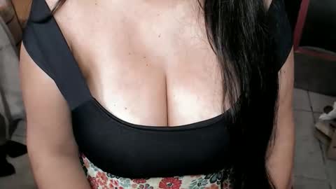 Snapshot of kellyshowpv chatting on 09-09-25, 06:40 Kellyshow online show from 09-09-25, 06:40