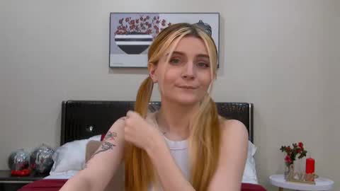 Kelly Stoneys online show from 01-26-25, 02:41