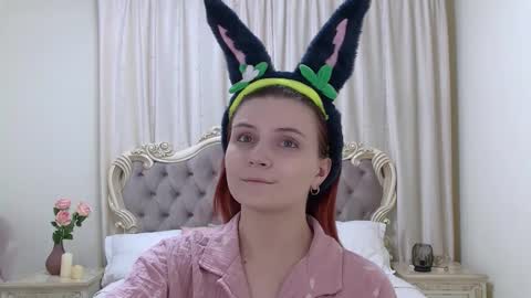 Kelly Stoneys online show from 11-04-25, 05:12