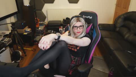 kelseycobalt online show from 01-21-25, 01:29