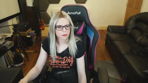 kelseycobalt online show from 01-28-25, 07:53