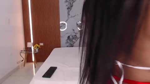 Snapshot of kelsiee_hills chatting on 02-10-26, 08:13 Samanta online show from 02-10-26, 08:13