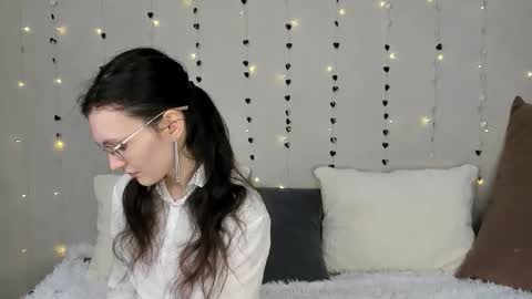 Kelsirabenold online show from 02-17-26, 05:04