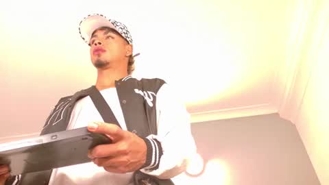   online show from 03-23-26, 11:03