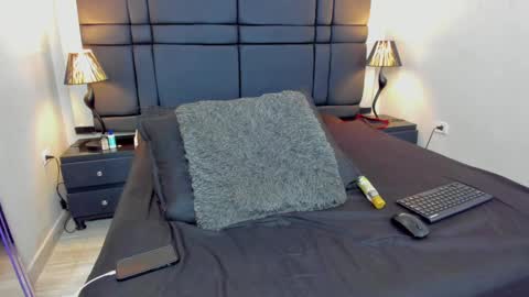 Ken Smith online show from 01-10-25, 03:18