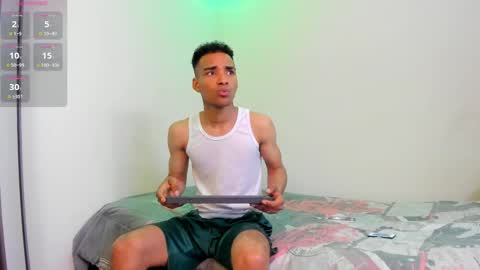 Snapshot of kenan_2601 chatting on 10-19-25, 12:11 kenan 2601 online show from 10-19-25, 12:11