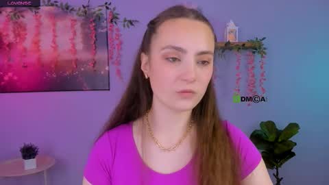 Snapshot of kendal_blow chatting on 02-02-26, 08:35 Sweet Kendal online show from 02-02-26, 08:35