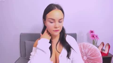 Snapshot of kendaldaisy chatting on 02-10-25, 05:09 KendalDaisy online show from 02-10-25, 05:09