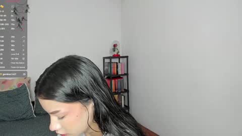 Snapshot of kendalgrey01 chatting on 12-20-24, 03:10 Kendal online show from 12-20-24, 03:10