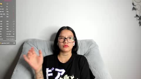 Snapshot of kendalgrey01 chatting on 03-06-25, 03:35 Kendal online show from 03-06-25, 03:35