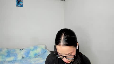 Snapshot of kendalgrey01 chatting on 10-27-25, 03:49 Kendal online show from 10-27-25, 03:49