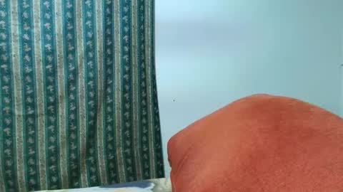 kendalkitty1 online show from 01-11-26, 08:47