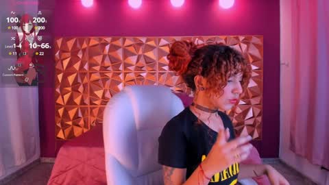 Snapshot of kendall23_ chatting on 01-31-25, 04:14 Kendall online show from 01-31-25, 04:14