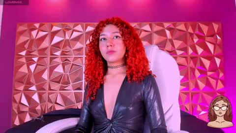 Snapshot of kendall23_ chatting on 02-17-25, 01:32 Kendall online show from 02-17-25, 01:32