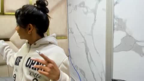 kendall69__ online show from 12-17-25, 12:22