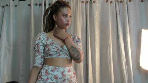 Snapshot of kendall__quinn chatting on 01-16-25, 07:28 Kendall online show from 01-16-25, 07:28