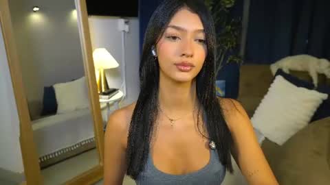 Snapshot of kendall_ruiiz chatting on 06-29-26, 01:56 Andrea online show from 06-29-26, 01:56