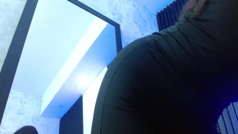 kendall_saenz online show from 10-24-25, 02:35