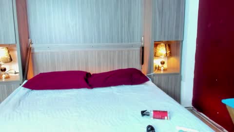 Snapshot of kendallrosse1 chatting on 01-21-25, 12:07 Kendal online show from 01-21-25, 12:07