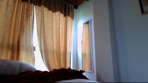 Snapshot of kendalltyler chatting on 01-27-25, 04:11 kendall online show from 01-27-25, 04:11