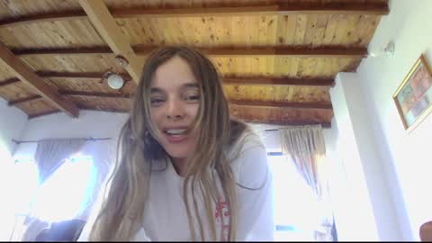 Snapshot of kendalltyler chatting on 01-29-25, 01:38 kendall online show from 01-29-25, 01:38