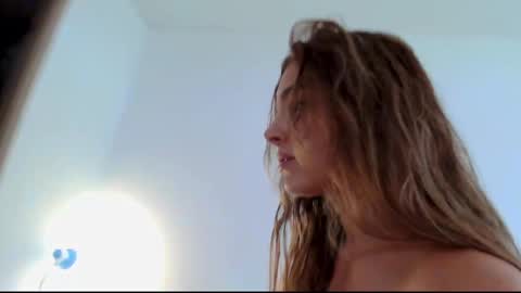 Snapshot of kendalltyler chatting on 02-21-25, 06:26 kendall online show from 02-21-25, 06:26