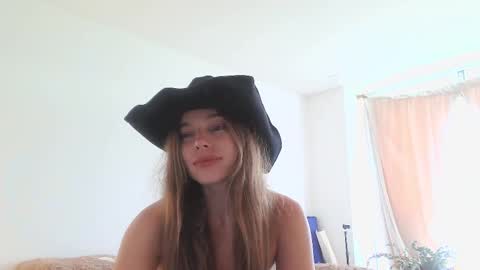 Snapshot of kendalltyler chatting on 03-03-25, 06:55 kendall online show from 03-03-25, 06:55