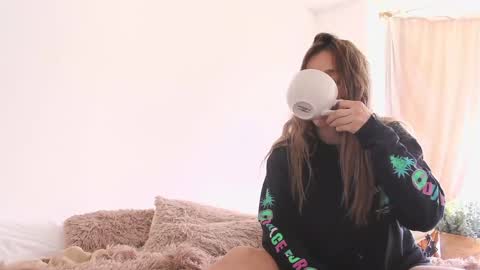 Snapshot of kendalltyler chatting on 03-10-25, 05:07 kendall online show from 03-10-25, 05:07